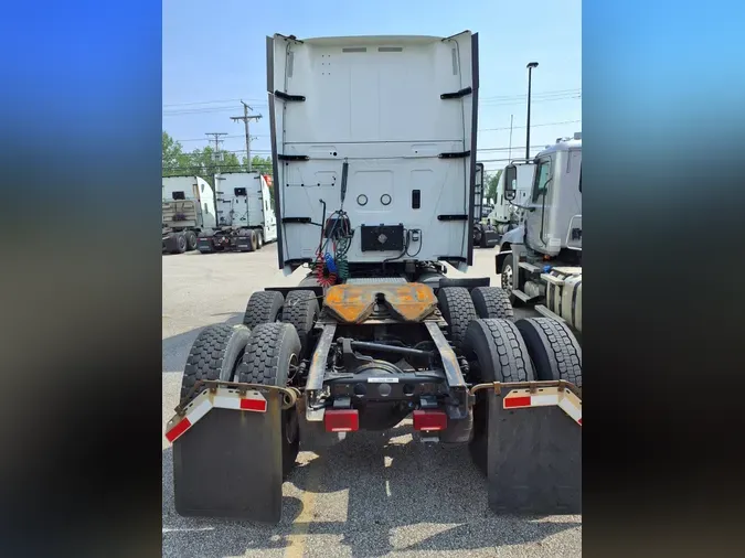 2019 NAVISTAR INTERNATIONAL LT625 SLPR CAB