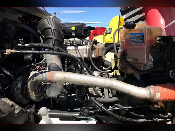 2020 INT LT625 6x4fbaca78379bc027a61c46993720a4477