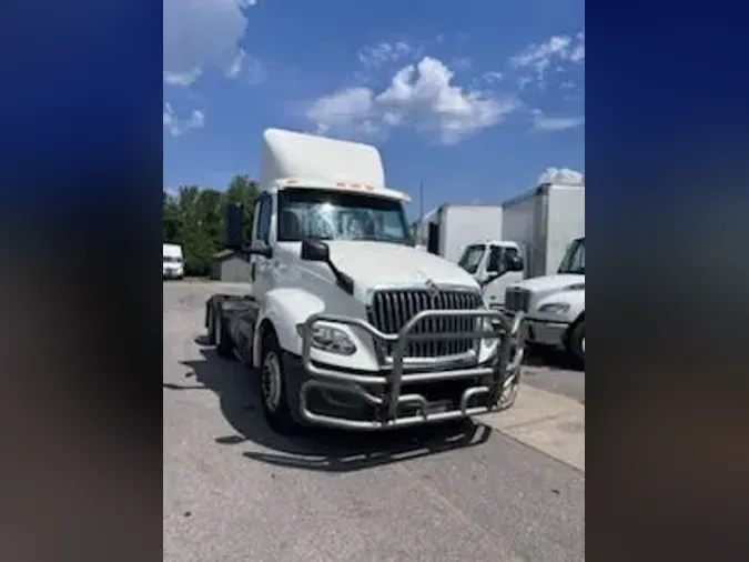 2018 NAVISTAR INTERNATIONAL LT625 DAYCAB T/A