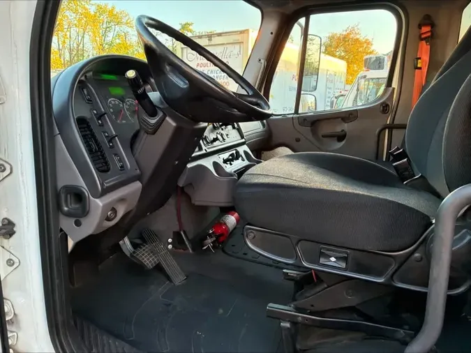 2019 FREIGHTLINER/MERCEDES M2 106