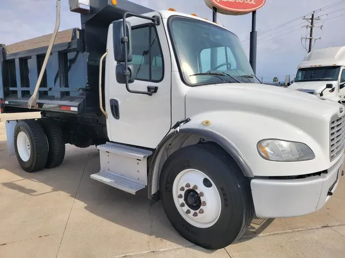 2019 Freightliner Business Class M2 106fbb294ab8cdb5b1c4258fc5e94c116a0