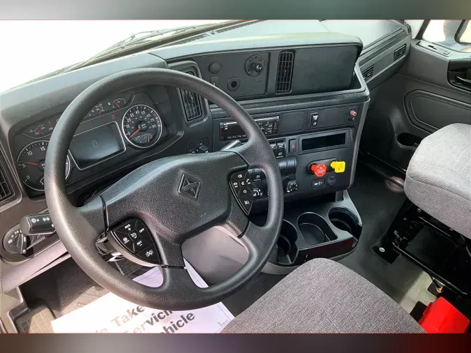 2021 INT LT625 6x4