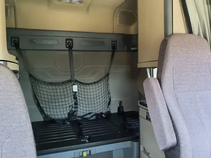 2020 FREIGHTLINER CASCADIA 125