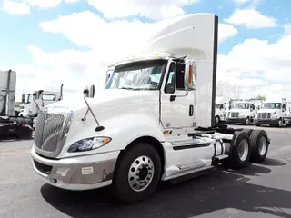 2017 Navistar International PROSTAR