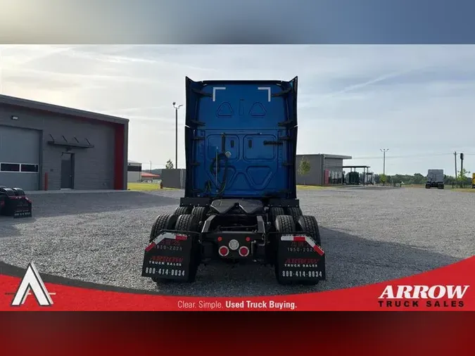 2021 FREIGHTLINER CA126