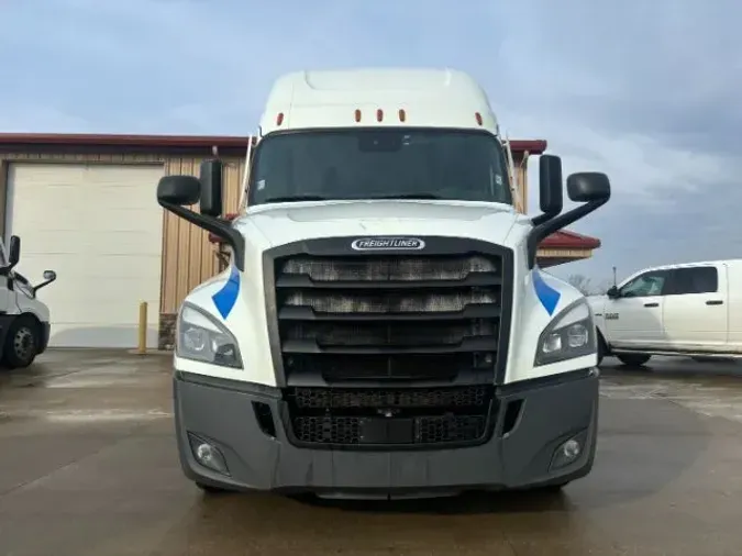 2022 Freightliner Cascadia 126fbb8c30bbd2f6a6965689f534aed60db
