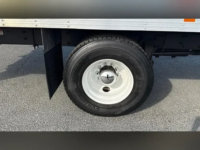 2019 FREIGHTLINER M2-106