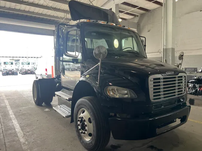 2017 FREIGHTLINER/MERCEDES M2 106