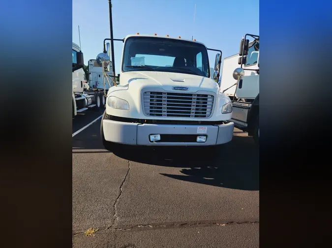 2018 FREIGHTLINER/MERCEDES M2 106