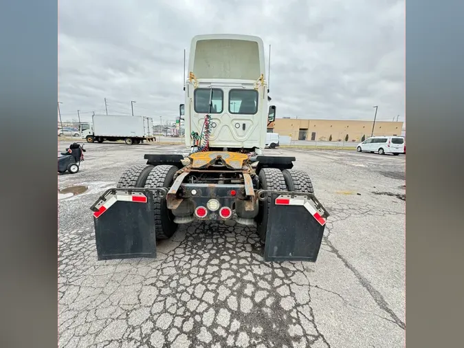 2018 FREIGHTLINER/MERCEDES CASCADIA 113