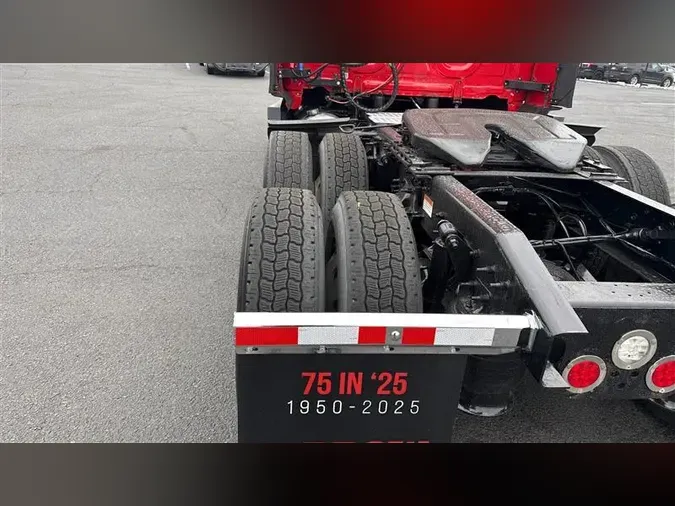 2022 FREIGHTLINER CA126