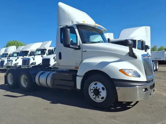 2019 NAVISTAR INTERNATIONAL LT625 DAYCAB T/A
