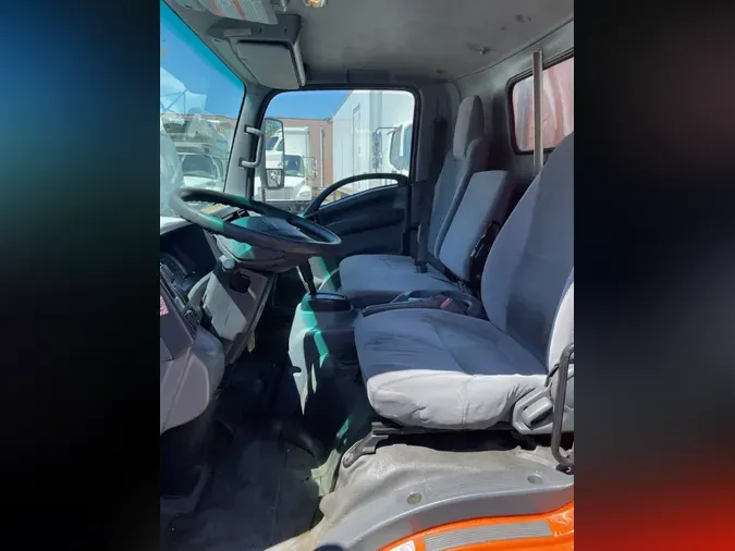 2019 ISUZU NQR