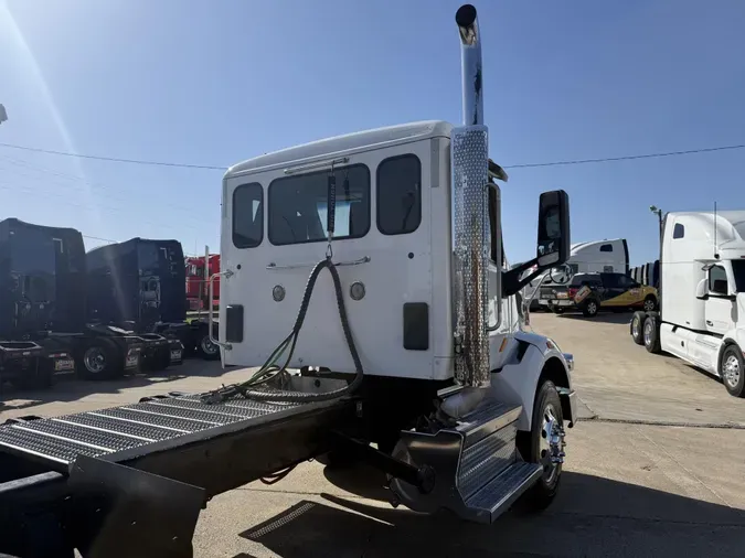 2020 Peterbilt 567