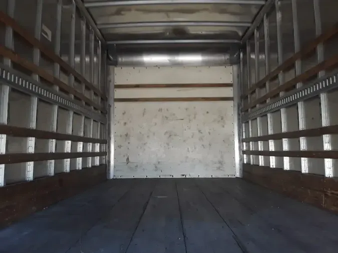 2018 ISUZU NPR HDfbd9eda6a3b593fe23a0d11c8f535862