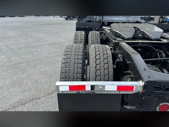 2020 FREIGHTLINER CASCADEVO1