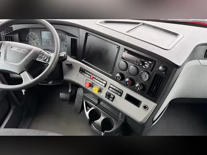 2022 FREIGHTLINER CA126