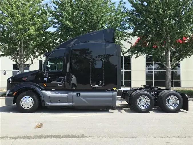 2019 PETERBILT 579