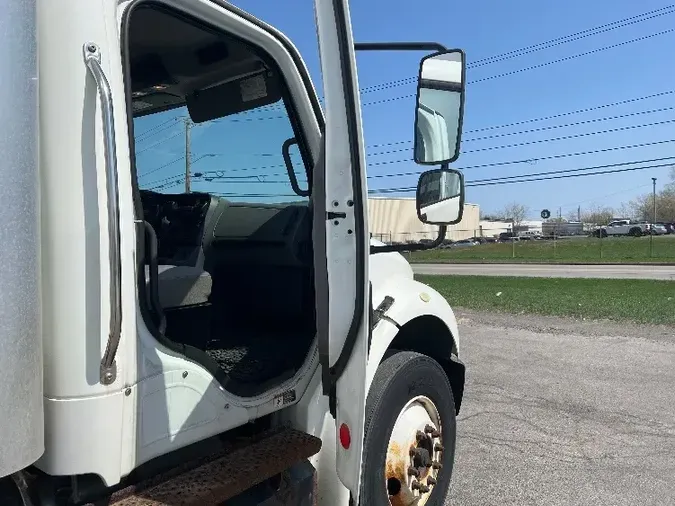 2012 Freightliner M2