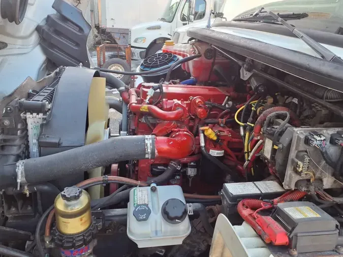 2020 FREIGHTLINER/MERCEDES M2 106