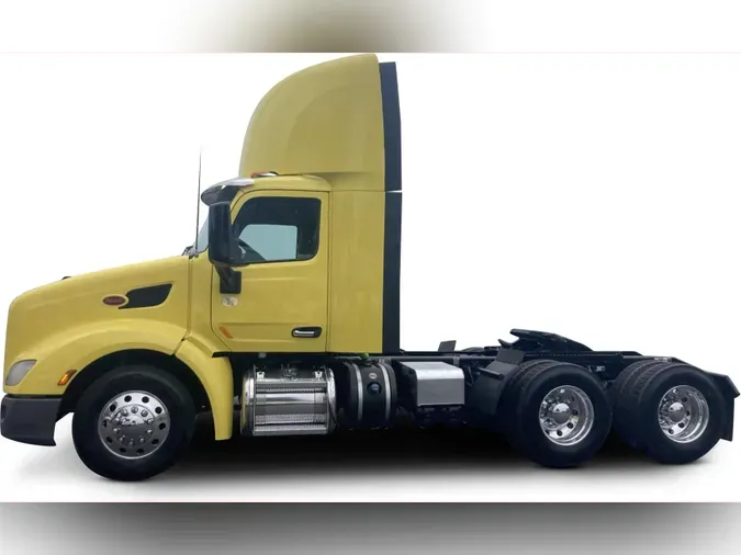2021 Peterbilt 579fbe81ecef6f44ea1b6bd08a553017f10