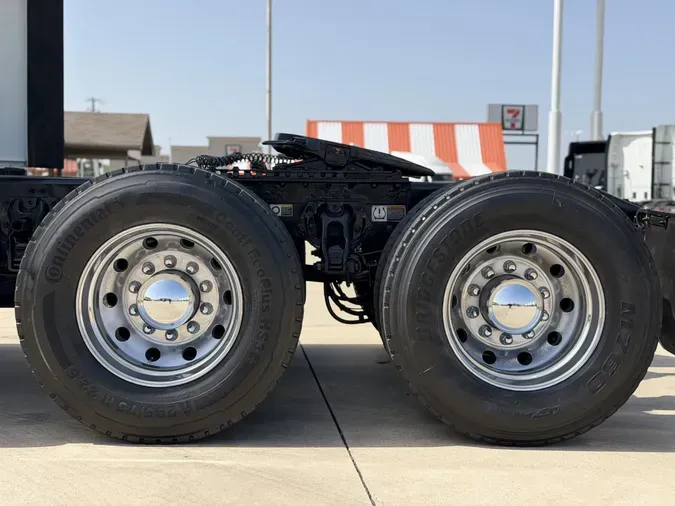 2022 Peterbilt 579fbeaa2ebf8d54da38abd90e6901a2fdf