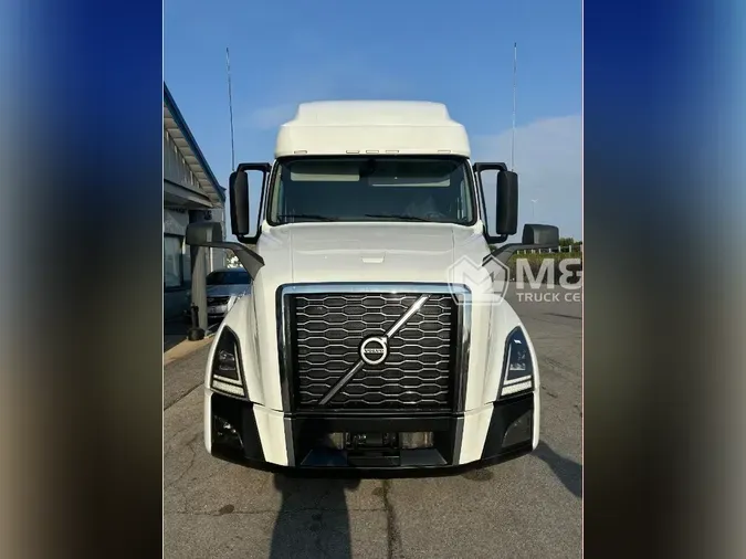 2021 VOLVO VNL64T760