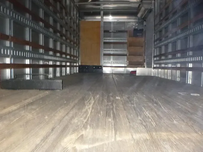 2018 Hino 195