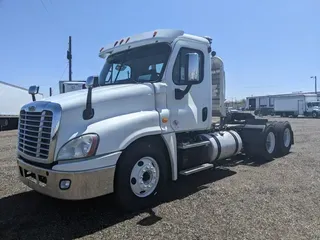 2015 Freightliner CASCADIA 125