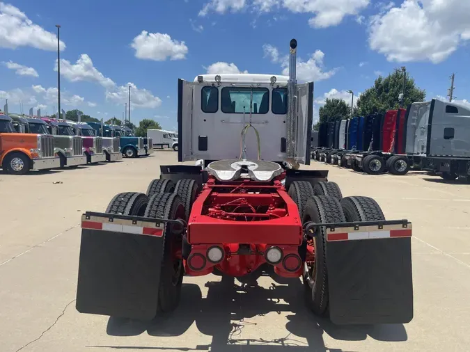 2022 Peterbilt 567