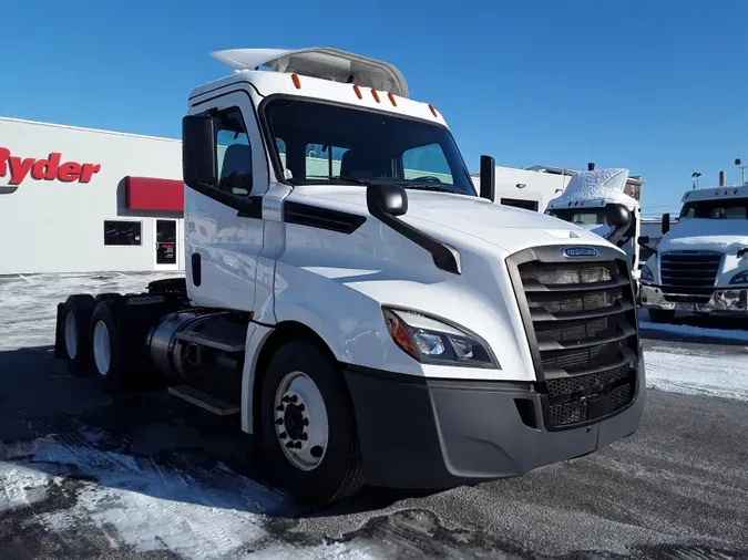 1997 FREIGHTLINER/MERCEDES 4700