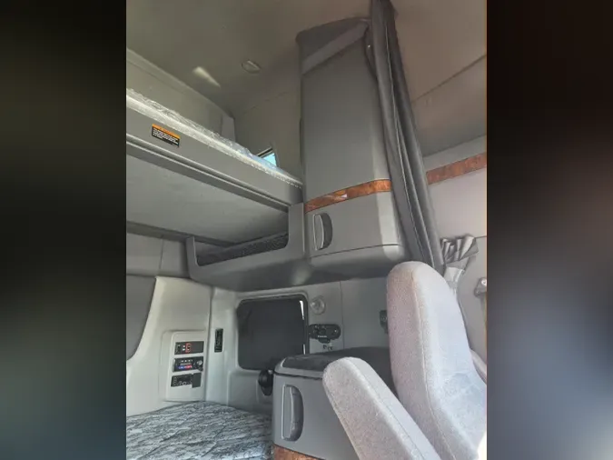 2022 International LT625