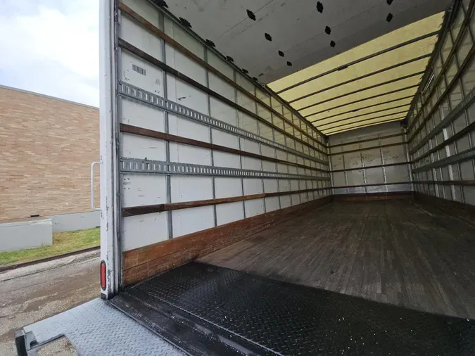 2020 Freightliner Business Class M2 106