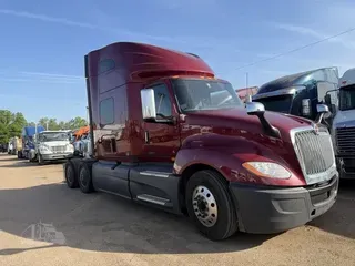 2020 INTERNATIONAL LT