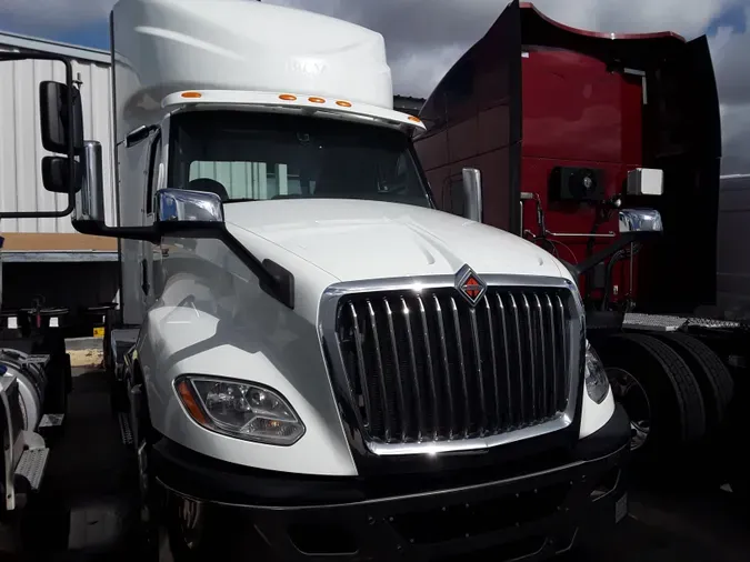 2020 NAVISTAR INTERNATIONAL LT625 DAYCAB T/A