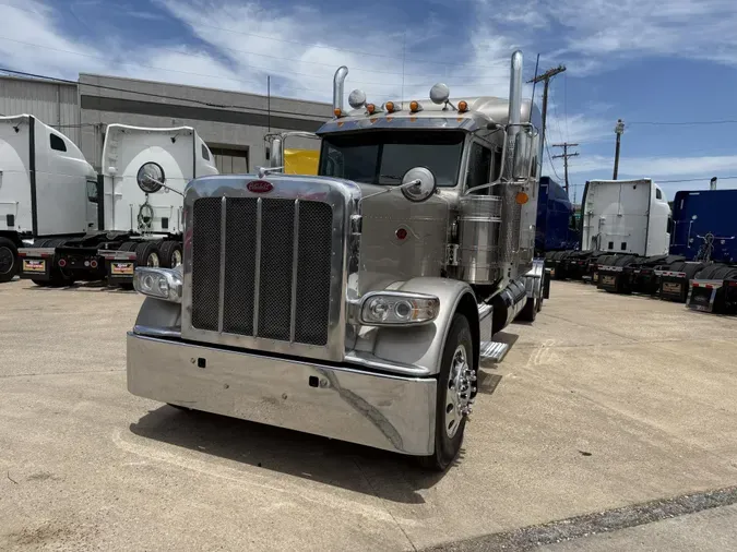 2019 Peterbilt 389