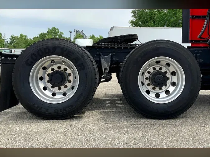 2022 INT LT625 6x4