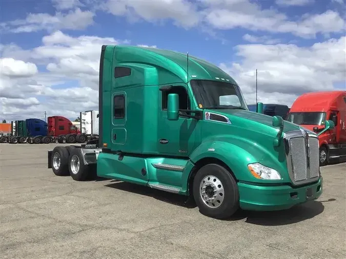 2021 KENWORTH T680