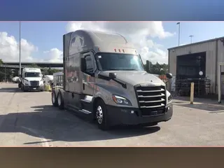 2023 Freightliner Cascadia 126
