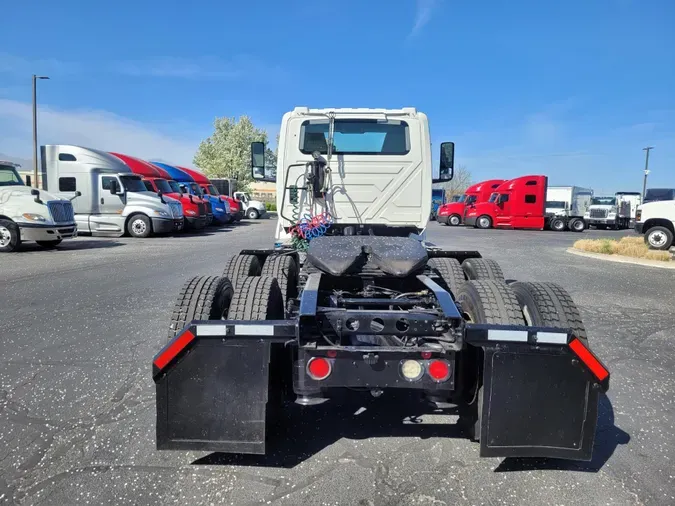 2020 International LT625