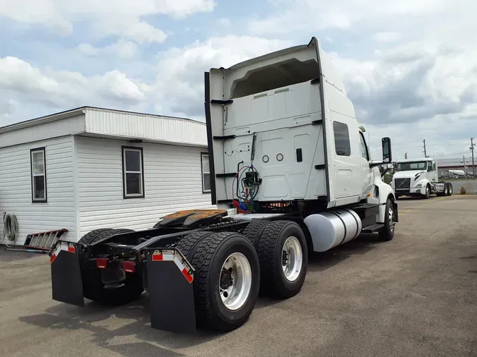 2019 NAVISTAR INTERNATIONAL LT625 SLPR CAB