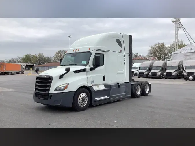 2022 Freightliner Cascadia 126