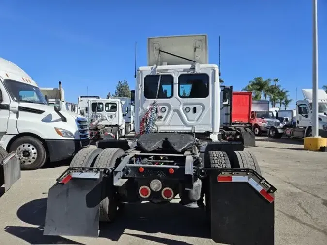 2018 FREIGHTLINER/MERCEDES CASCADIA 113