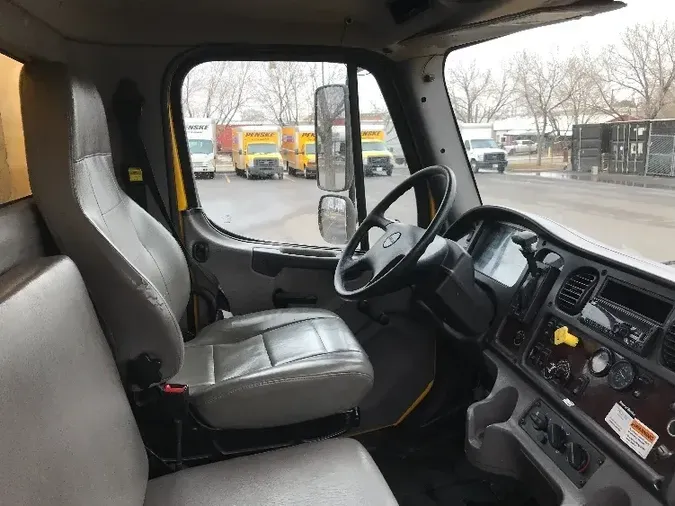 2018 Freightliner M2