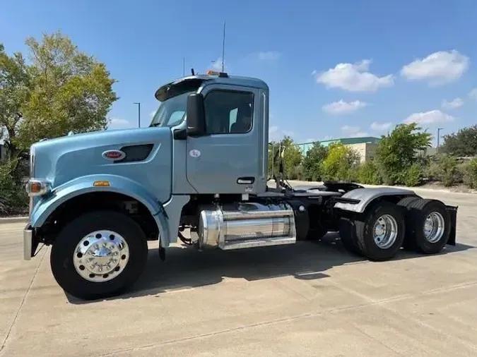 2022 Peterbilt 567