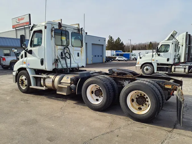 2018 FREIGHTLINER/MERCEDES CASCADIA 113