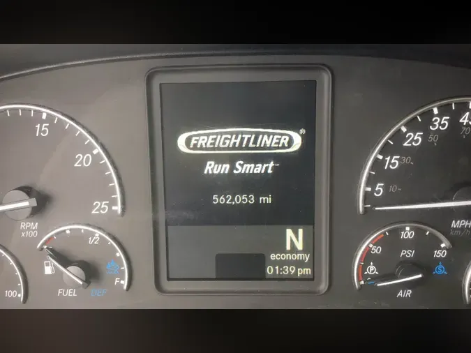 2020 Freightliner Cascadia 126