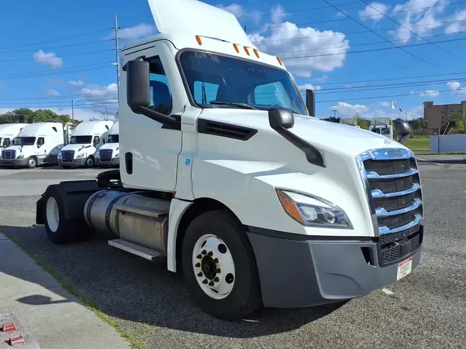 2022 FREIGHTLINER CASCADIA PX12642ST