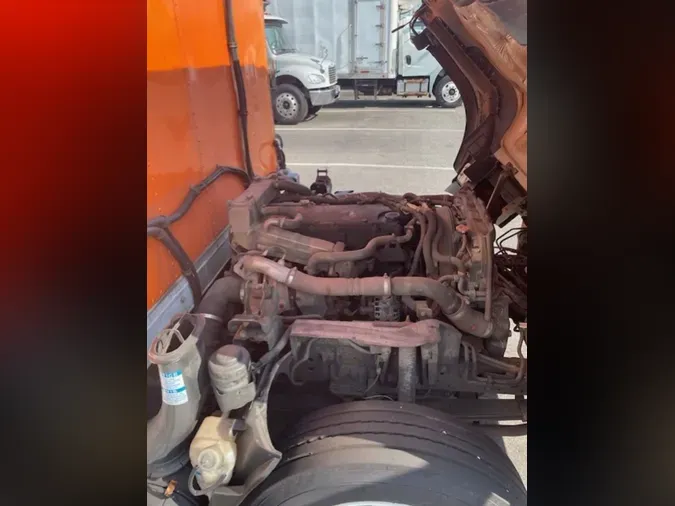 2019 ISUZU NQR