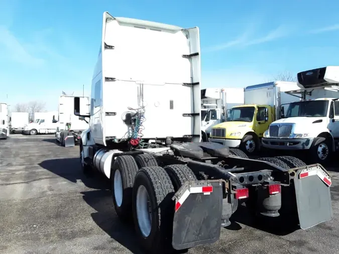 2020 NAVISTAR INTERNATIONAL LT625 SLPR CAB